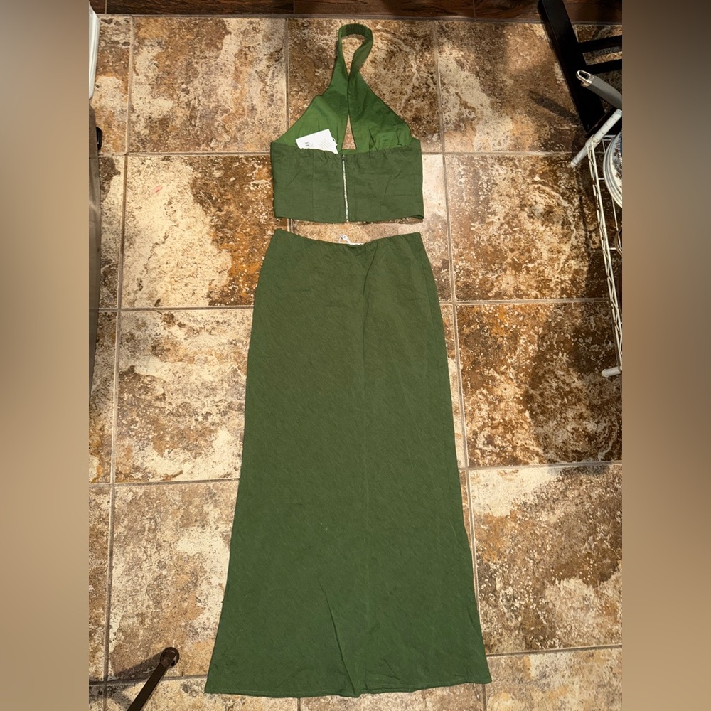 Runaway The Label NWT Tanzia Top & Maxi Skirt Set - Picture 2 of 10